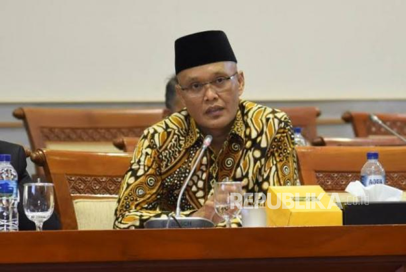 Anggota Komisi I DPR RI Sukamta mengatakan Rancangan Undang-Undang tentang Perlindungan Data Pribadi (RUU PDP) harus belajar dari kasus penolakan paspor Warga Negara Indonesia (WNI) yang ditolak di Jerman hanya karena mengenai pencetakan blanko spesimen tanda tangan.