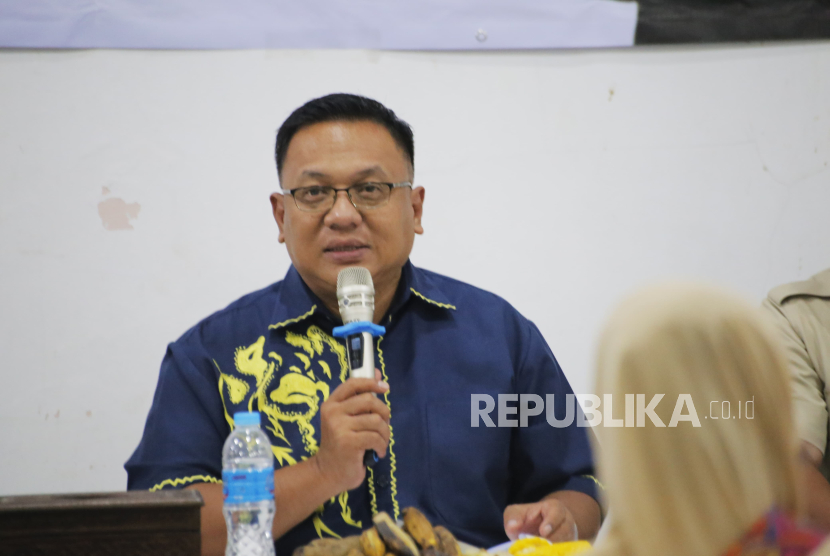 Anggota Komisi I DPRD Jawa Barat, Pradi Supriatna