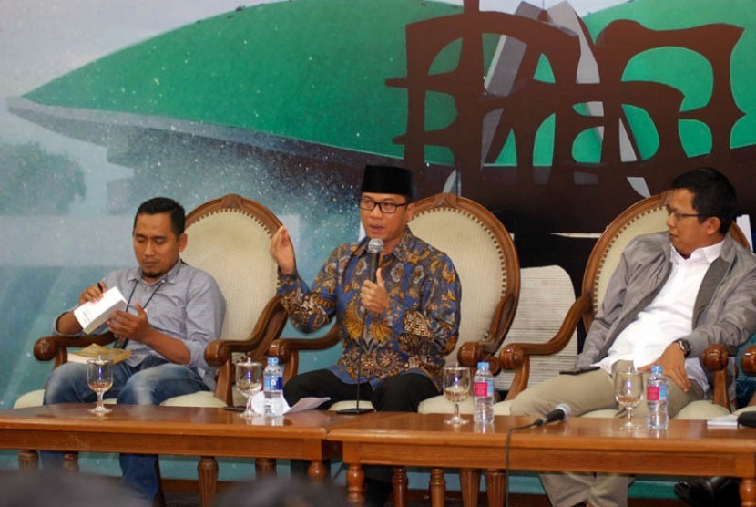 Anggota Komisi II DPR Yandri Susanto turut prihatin atas hukuman mati yang menimpa Tenaga Kerja Indonesia (TKI) Tuti Tursilawati.