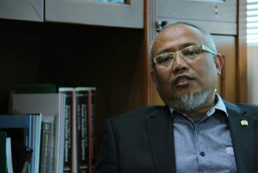  Anggota Komisi IX DPR RI dari Fraksi PKS Adang Sudrajat.