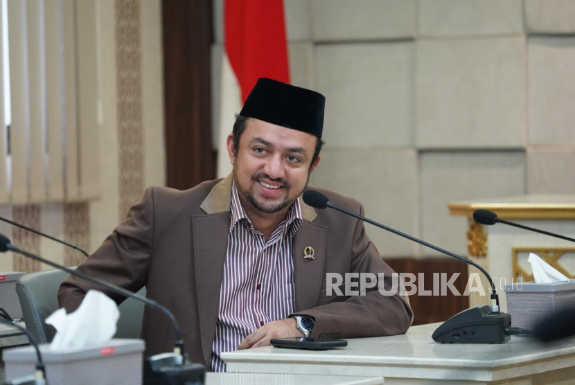 Farabi El Fouz Ajak Warga Jabar Tingkatkan Kewaspadaan di Musim Hujan
