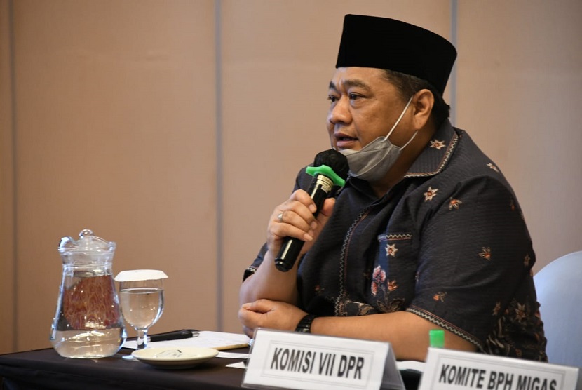 Anggota Komisi VII DPR RI Ridwan Hisjam. Munaslub Golkar dinilai harus dilaksanakan jika Airlangga tidak memenuhi rekomendasi.