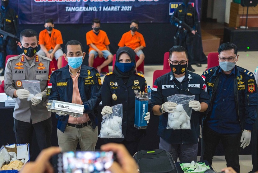 Anggota Komisi XI DPR RI, Kamrussamad mengapresiasi Bareskrim dan Bea Cukai Soekarno Hatta amankan 3 kg sabu dari Malaysia