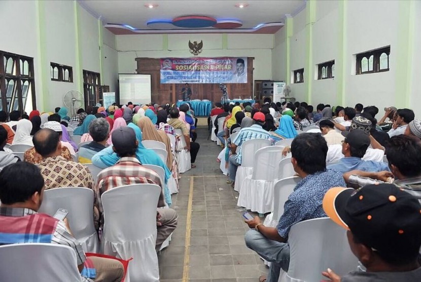 Anggota MPR RI, Rizki Sadig, dalam kegiatan sosialisasi MPR di Kecamatan Kedungwaru, Tulungagung, Sabtu (30/9).