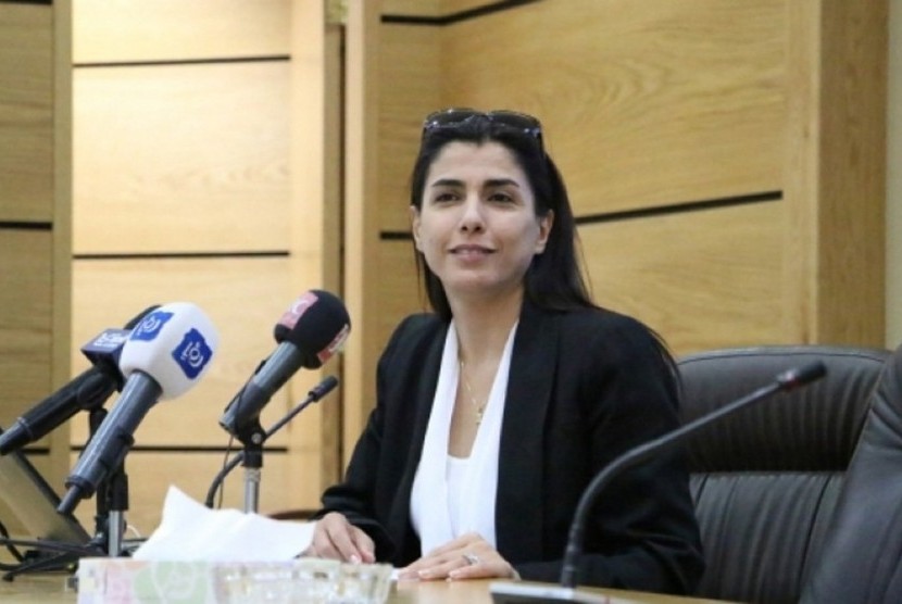 Anggota parlemen Yordania Hind Al-Fayiz 