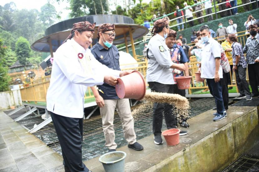 Antam Jadikan Lokasi Bekas Pertambangan Liar Jadi Wisata Alam 