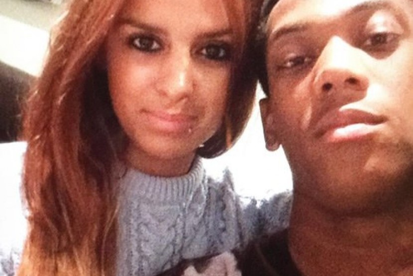 Anthony Martial (kanan) dan istrinya, Samantha.