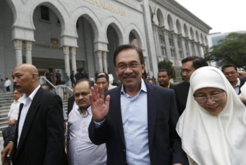 Anwar Ibrahim and Wan Azizah Wan Ismail