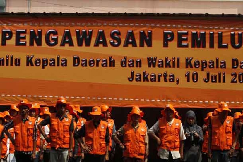 Apel siaga Pengawasan Pemilu Terpadu (Awaslupadu) di lapangan kantor Bawaslu,Jakarta, Rabu (10/7). 
