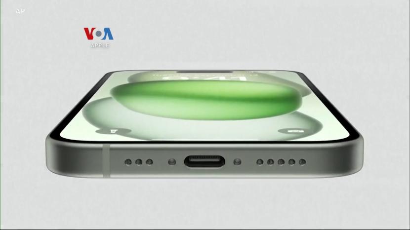  Apple baru saja mengungkapkan seri iPhone terbaru, iPhone 15. Peluncuran tersebut tentu menghadirkan sejumlah perubahan seperti port USB-C. Beberapa dari penggemar juga mempertanyakan bagaimana denga