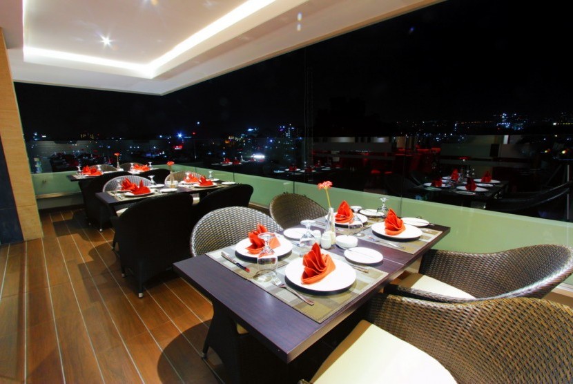 Ardan Hotel Hadirkan Glow In The Night