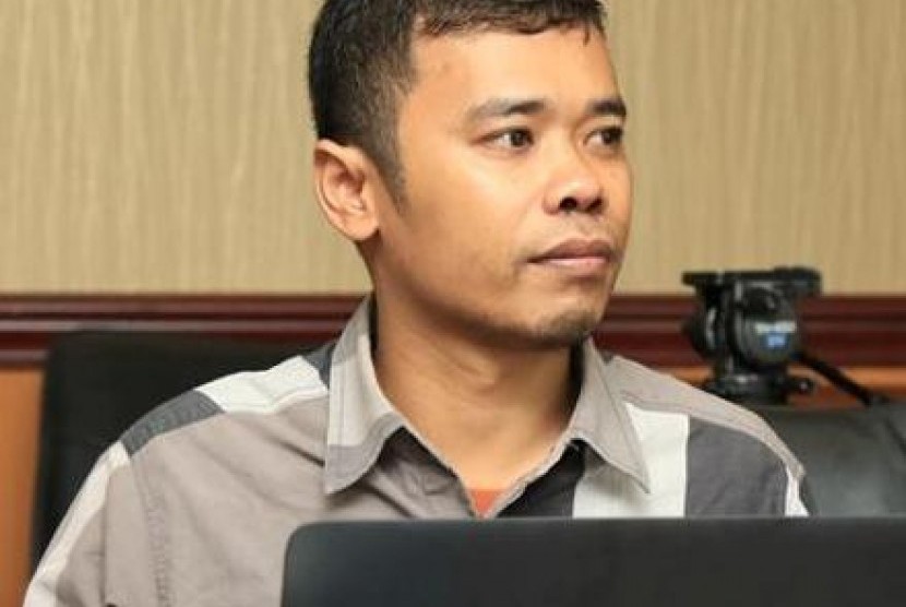  Arif Nurul Imam, Peneliti Politik POINT Indonesia.