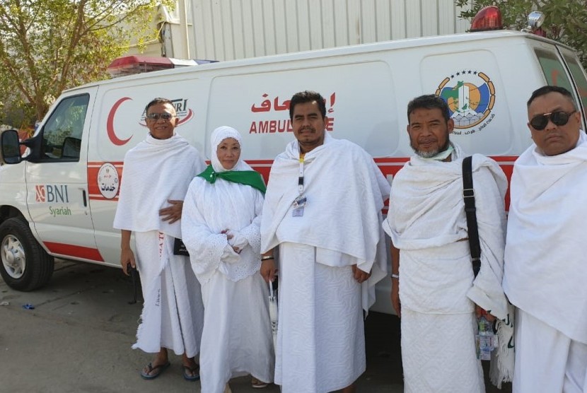 Arjmada ambulans keliling Amphuri di Tanah Suci.