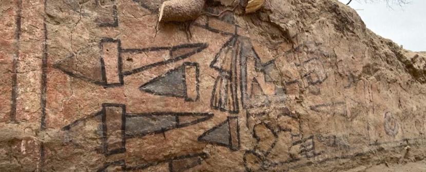 Arkeolog telah menemukan kembali lukisan dinding pra-Hispanik yang menggambarkan pemandangan mitologis di Peru utara.