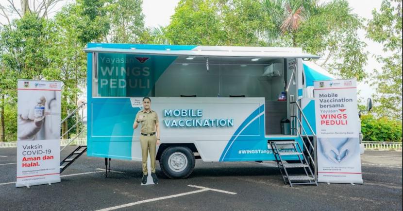 Armada mobile vaccination truck Pemkab Bandung Barat dan Wings Peduli
