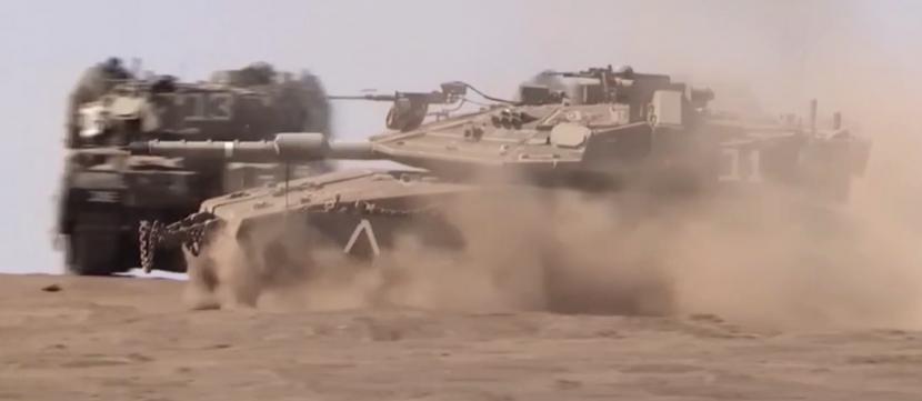 Armada tank tempur (ilustrasi). Perusahaan pertahanan Israel menandatangani kontrak ketiga dan terakhir dengan Kemenhan Inggris untuk memasang sistem proteksi aktif Trophy ke tank Challenger 3.