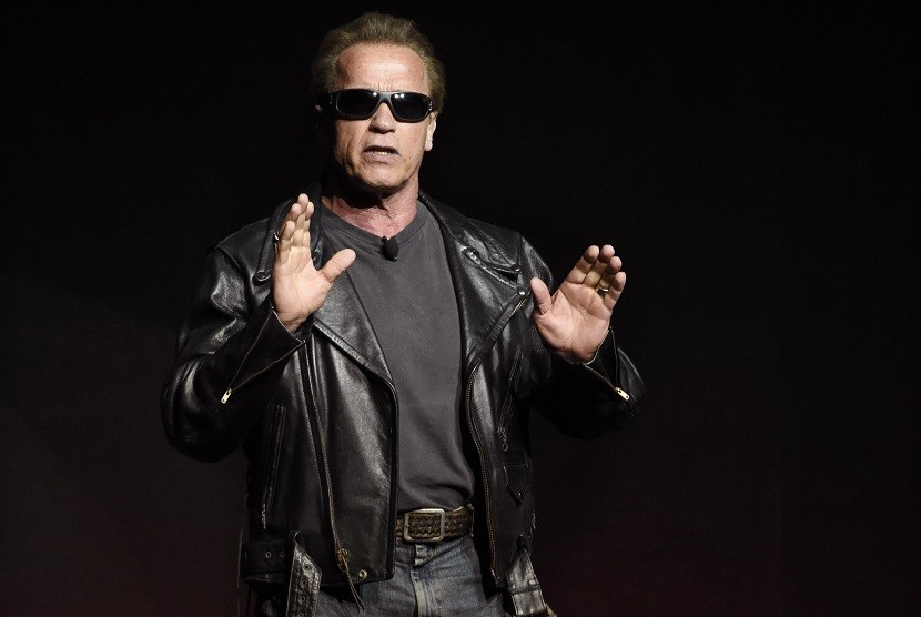 Arnold Schwarzenegger. Ide Arnold Schwarzenegger untuk Terminator 2 ditolak mentah-mentah oleh sutradara James Cameron.