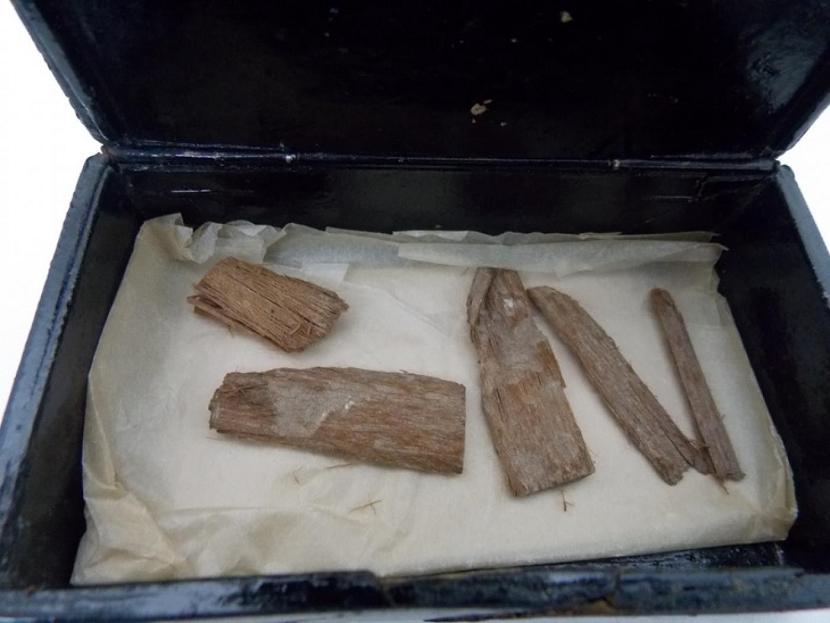 Artefak yang hilang dari Piramida Agung Giza selama lebih dari 70 tahun ditemukan di kotak cerutu di Universitas Aberdeen 