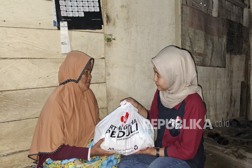 GulaVit Dukung Pasar Murah Artha Graha Peduli untuk Warga Medan