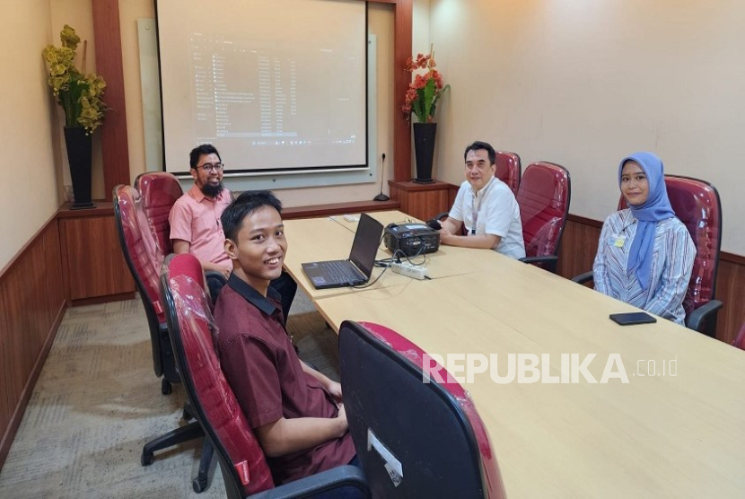 Artikel riset dua mahasiswa UNM, yakni Ihsan Aulia Rahman dan Kanita Salsabila Dwi Irmanti diterbitkan di jurnal internasional, Q1.
