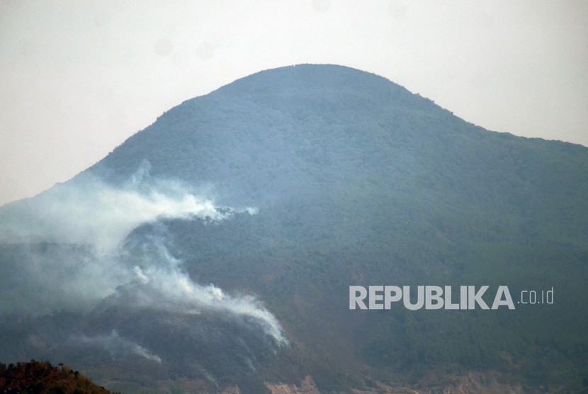 Pemerintah mematangkan rencana eksplorasi panas bumi di Gunung Tampomas, Kabupaten Sumedang, Jawa Barat. 