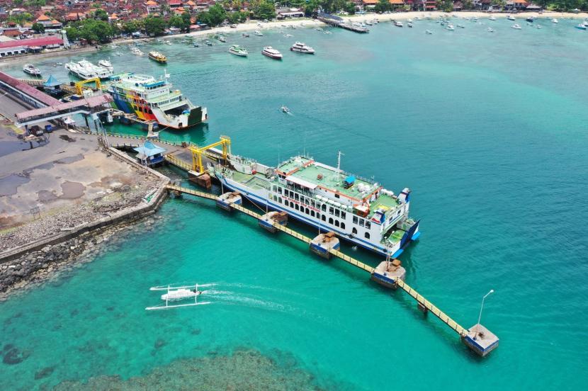 ASDP melakukan peningkatan fasilitas dan infrastruktur Pelabuhan Lembar, Lombok, NTB.