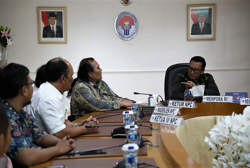 Asean Para Games. Menpora menerima Ketua Umum National Paralympic Committee (NPC) Indonesia Senny Marbun membahas target Asean Para Games 2020.