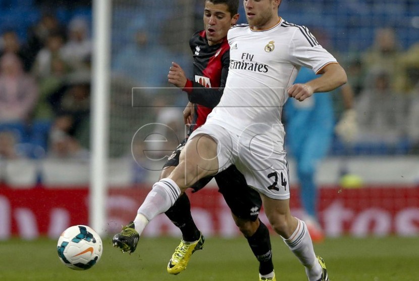 Asier Illarramendi (depan)