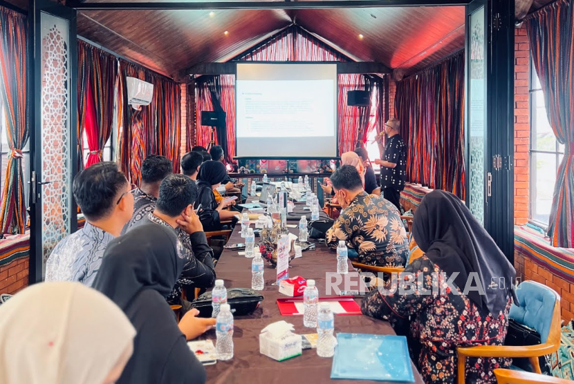 Asosiasi Milenial Umrah Haji Indonesia (AMUHI)