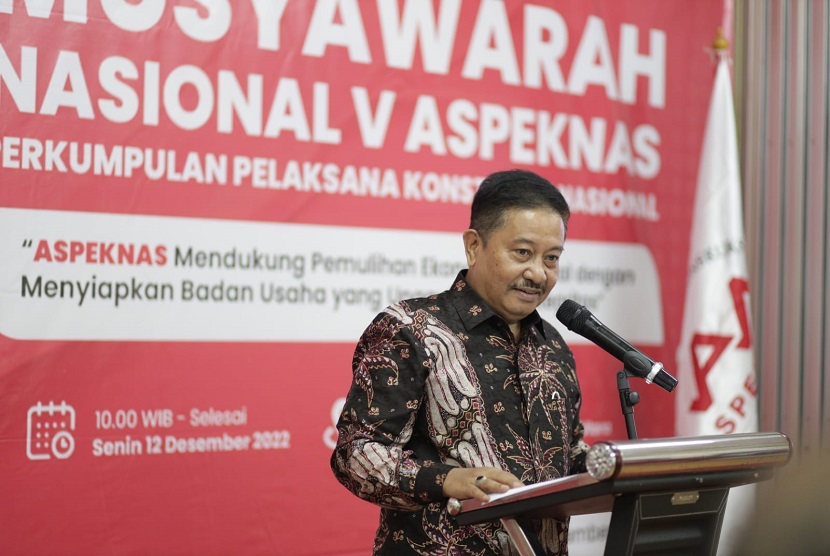 Asosiasi Pelaksana Konstruksi Nasional (ASPEKNAS) menyelenggarakan Musyawarah Nasional (Munas) ke-5 dengan tema ASPEKNAS Mendukung Pemulihan Ekonomi Nasional dengan Menyiapkan Badan Usaha yang Unggul dan Berintegritas. Dalam Munas yang berlangsung pada Senin, 12 Desember 2022, terpilih sebagai Ketua Umum DPP ASPEKNAS periode 2022 – 2027 yaitu H. Aswandi, Sekjen Desiderius Viby Indrayana, Bendahara Umum Leonard Halim.