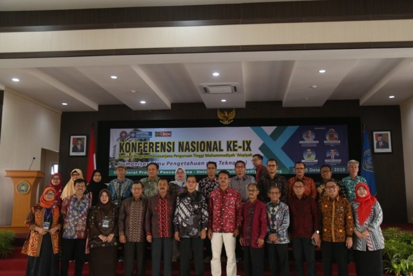 Asosiasi Program Pascasarjana Perguruan Tinggi Muhamadiyah Aisyiyah (APPPTMA) menghelat konferensi nasional di Universitas Muhammadiyah Malang (UMM) Sabtu, (14/12).