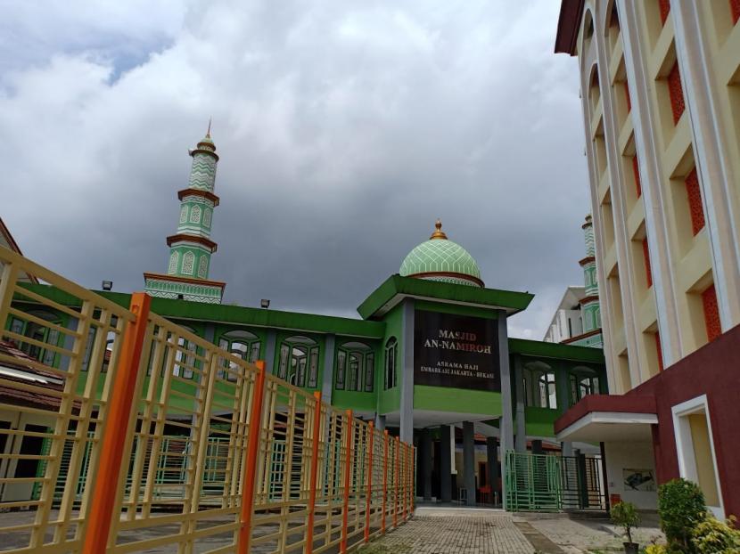 Asrama Haji Kota Bekasi yang dipersiapkan menjadi tempat isolasi pasien Covid-19 untuk mengantisipasi klaster Pilkada Jawa Barat. Rabu (9/12). 