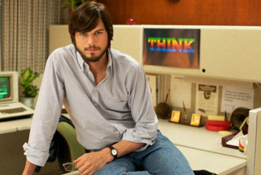 Asthone Kutcher Sebagai Steve Jobs Muda 