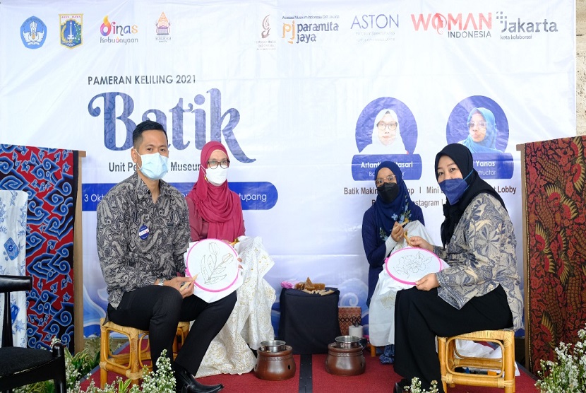 ASTON Priority Simatupang Hotel & Conference Center kali ini mengadakan Virtual Batik Art 2021 berkolaborasi bersama Museum Seni Jakarta tepat pada 2 Oktober 2021 yang akan tayang di IG Live @ASTONSimatupang pukul 14.00 WIB. 