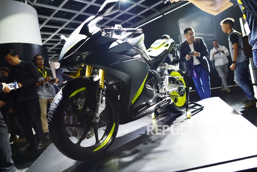 Astra Honda Motor kembali meluncurkan sepeda motor sport premium, All New CBR250RR di Jakarta, Senin (25/7).