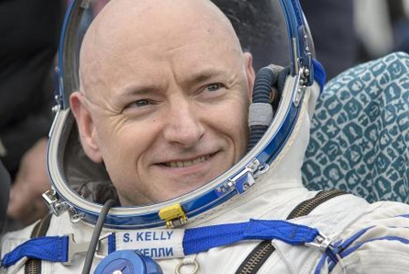 Astronot AS, Scott Kelly pensiun setelah memecahkan rekor misi luar angkasa terlama