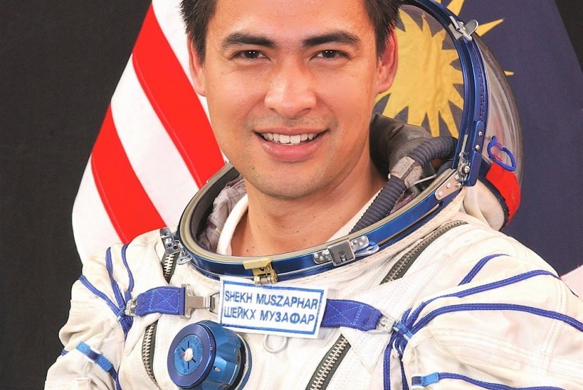astronot Muslim asal Malaysia, Sheikh Muszaphar Shukor.