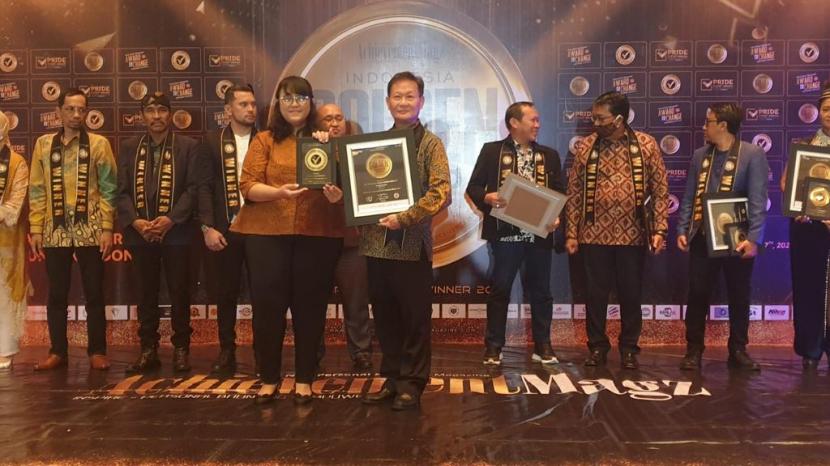 Asuransi Rama Satria Wibawa meraih pujian Indonesia Golden Award 2022. Penghargaan emas tersebut sekaligus menegaskan Rama sebagai perusahaan asuransi terbaik 2022. 