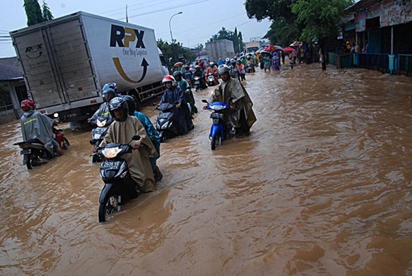 Banjir di Jalur Pantura. Ilustrasi