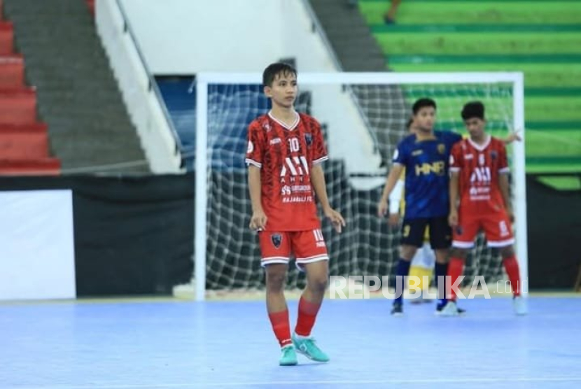 Atlet Futsal Peraih Medali Emas Porprov, Dava Febrian Resmi Mahasiswa UBSI Kampus Pontianak