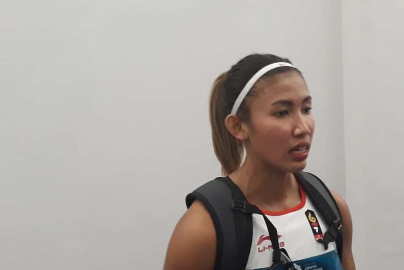 Atlet lari gawang putri Indonesia, Emilia Nova.