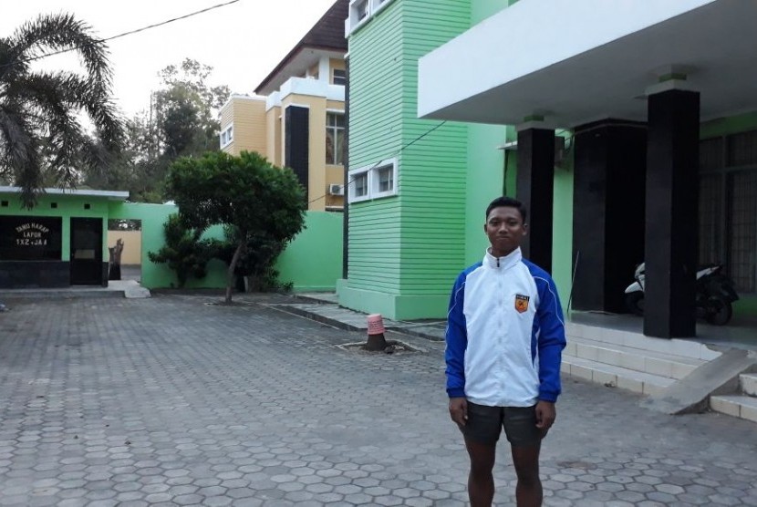 Atlet Lompat Jauh Defri Anom menjadi salah satu penghuni asrama atlet pelajar di PPLP Wayhalim Bandar Lampung.