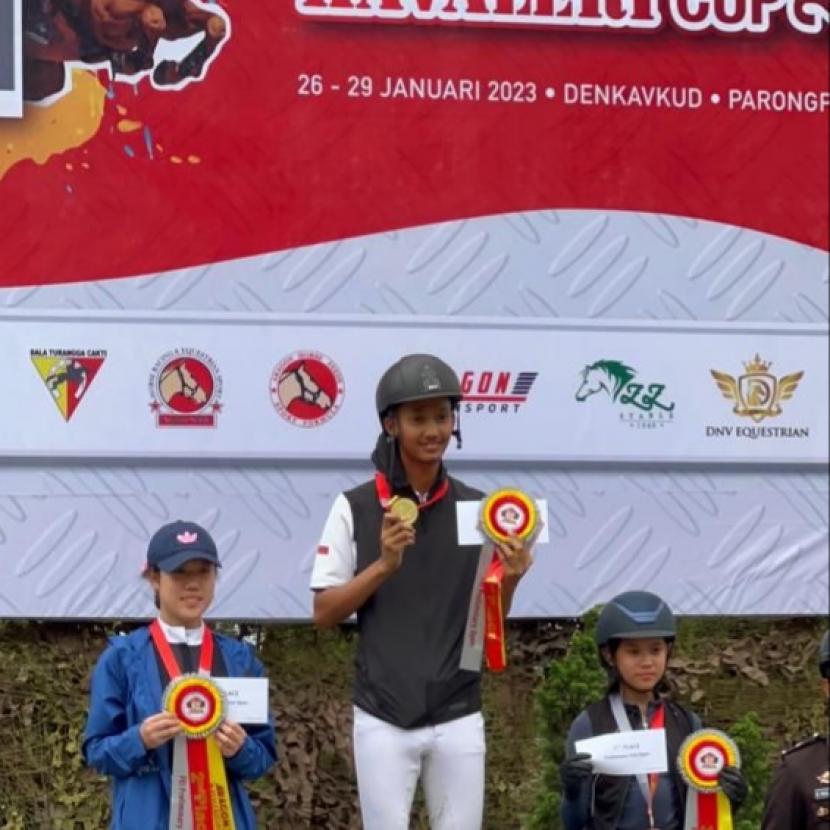 Atlet muda Equestrian, Victoria Lee sukses menyabet dua kemenangan di kejuaraan Aragon Kavelari Cup 2023 yang digelar di Denkavkud, Parongpong, Bandung pada 26 hingga 29 Januari.