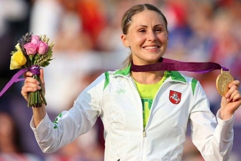 Atlet putri Lithuania, Laura Asadauskaite menggondol medali emas terakhir Olimpiade London 2012 lewat cabang olahraga pentathlon di Greenwich Park, Ahad (12/8) waktu setempat.