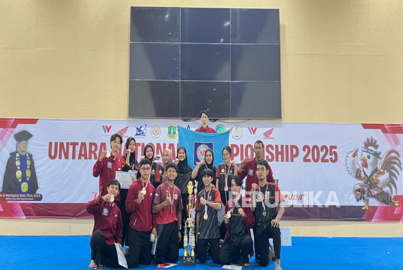 Atlet silat UBSI menjadi juara 1 dengan perolehan tiga medali emas di UNTARA National Championship 1 2025.