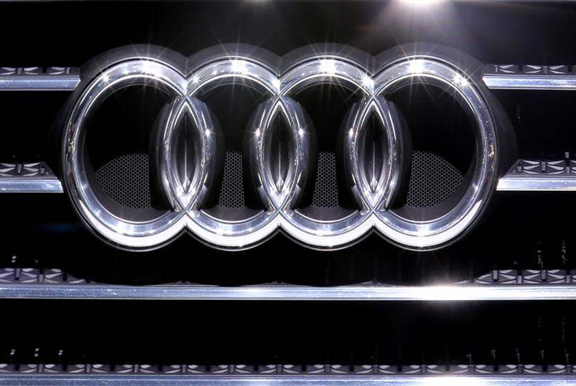 Audi. Produsen mobil Jerman Audi sedang menyesuaikan operasi manufaktur di pabriknya di Hungaria.