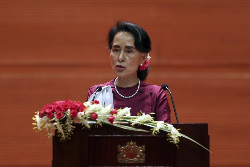 Aung San Suu Kyi.