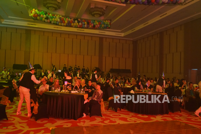 Malam Tahun Baru Bernuansa Nusantara Safari Night Bersama Avenzel Hotel and Convention