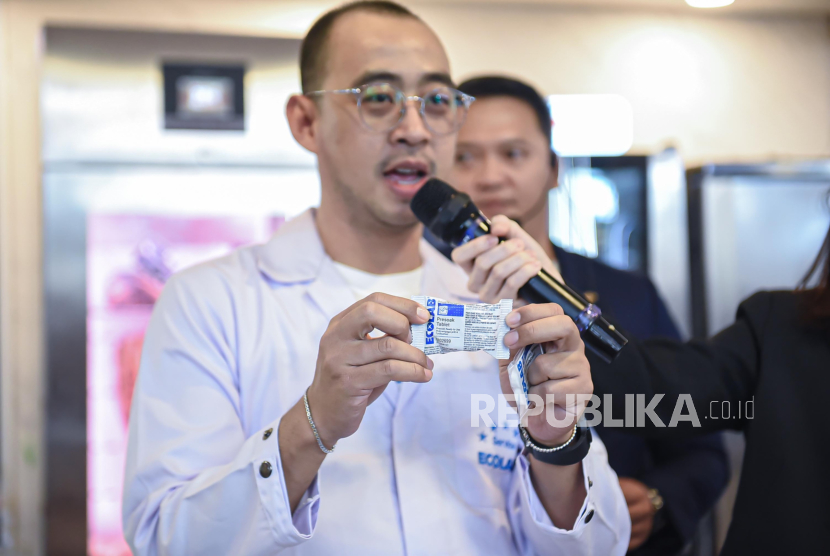 AVP & President Director Ecolab Indonesia, Evan Jayawiyanto 