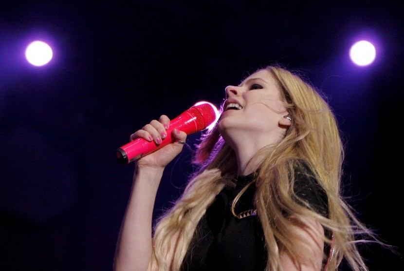 Avril Lavigne dikabarkan akan membatalkan konser Asia lantaran khawatir akan corona.